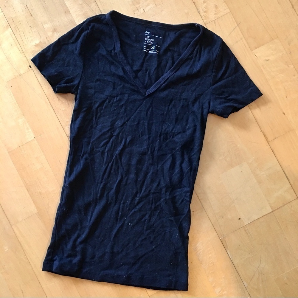 GAP V-Neck Short Sleeve Tee, Black, Size XS